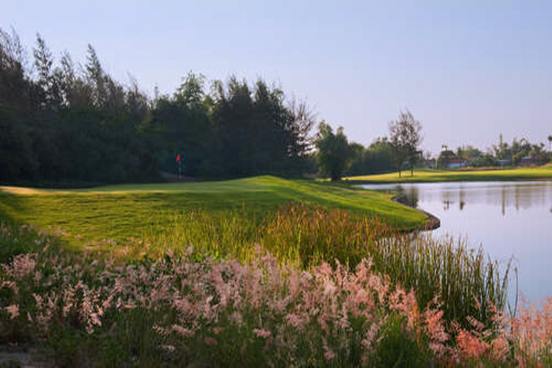 CLB Golf Montgomerie Links Vietnam